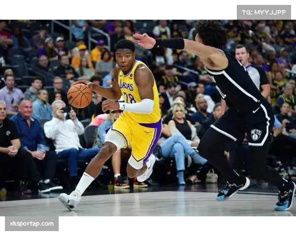 湖人雷迪克重构防守体系 放弃低效包夹改用全位置换防结合夹击